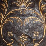 Luxury Line — cuoio marrone scuro con decoro dipinto in oro, Bordoni Leathers